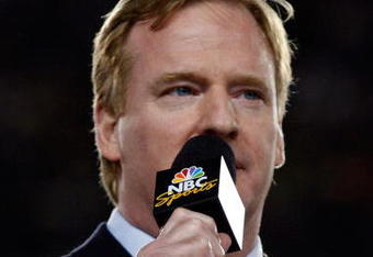 TAMPA, FL - FEBRUARY 01:  NFL commissioner Roger Goodell speaks from the podium after the Pittsburgh Steelers won 27-23 against the Arizona Cardinals during Super Bowl XLIII on February 1, 2009 at Raymond James Stadium in Tampa, Florida.  (Photo by Jamie Squire/Getty Images)