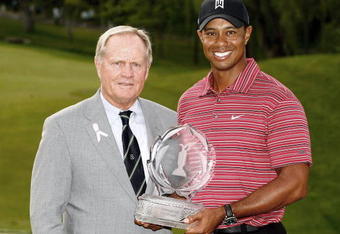 DUBLIN, OH - JUNE 07: Jack Nicklaus presents Tiger Woods with the trophy after his one-stroke victory at the Memorial Tournament at the Muirfield Village Golf Club on June 7, 2009 in Dublin, Ohio. (Photo by Scott Halleran/Getty Images)