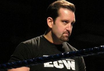 Tommy_dreamer_mshake3_feature