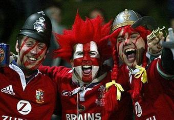 Lions-fans_1013857c_crop_340x234