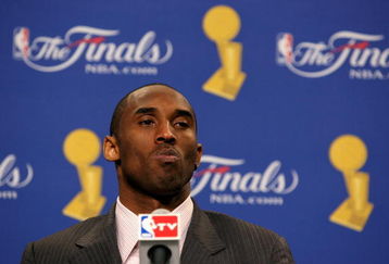 LOS ANGELES, CA - JUNE 07:  Kobe Bryant #24 of the Los Angeles Lakers answers questions during the post game news conference after defeating the Orlando Magic 101-96 in Game Two of the 2009 NBA Finals at Staples Center on June 7, 2009 in Los Angeles, California. NOTE TO USER: User expressly acknowledges and agrees that, by downloading and or using this photograph, User is consenting to the terms and conditions of the Getty Images License Agreement.  (Photo by Jeff Golden/Getty Images)