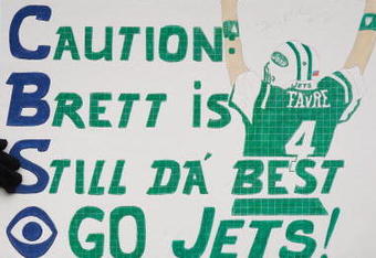 RALEIGH, NC - NOVEMBER 23:  A fan of the New York Jets holds up a Brett Favre sign during the game against the Tennessee Titans at LP Field on November 23, 2008 in Nashville, Tennessee. (Photo by Kevin C. Cox/Getty Images)