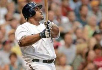 050625_prince_fielder_vmed_wide_crop_340x234