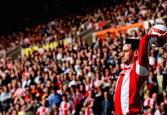 STOKE, ENGLAND - MAY 02: Rory Delap of Stoke unleashes a long throw during the Barclays Premier League match between Stoke City and West Ham United at the Britannia Stadium on May 2, 2009 in Stoke, England.  (Photo by Ross Kinnaird/Getty Images)