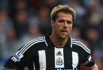 NEWCASTLE, UNITED KINGDOM - MAY 11:  Michael Owen of Newcastle United looks on during the Barclays Premier League match between Newcastle United and Middlesbrough at St James' Park on May 11, 2009 in Newcastle, England.  (Photo by Laurence Griffiths/Getty Images)