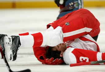 DENVER - MARCH 04:  Pavel Datsyuk #13 of the Detroit Red Wings warms up prior to facing the Colorado Avalanche during NHL action at the Pepsi Center on March 4, 2009 in Denver, Colorado. The Red Wings defeated the Avalanche 3-2.  (Photo by Doug Pensinger/Getty Images)