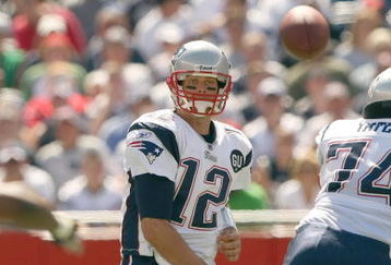 FOXBORO, MA - SEPTEMBER 7:  Quarterback Tom Brady #12 of the New England Patriots passes the ball up the middle during their NFL game against the Kansas City Chiefs on September 7, 2008 at Gillette Stadium in Foxboro, Massachusetts. The Patriots defeated the Chiefs 17-10. (Photo by Elsa Garrison/Getty Images)