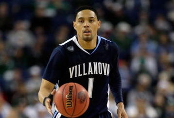 DETROIT - APRIL 04:  Scottie Reynolds #1 of the Villanova Wildcats moves the ball while taking on the North Carolina Tar Heels during the National Semifinal game of the NCAA Division I Men's Basketball Championship at Ford Field on April 4, 2009 in Detroit, Michigan.  (Photo by Andy Lyons/Getty Images)