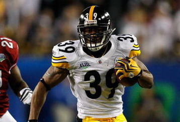 TAMPA, FL - FEBRUARY 01:  Willie Parker #39 of the Pittsburgh Steelers runs the ball in the first quarter against Antrel Rolle #21 of the Arizona Cardinals during Super Bowl XLIII on February 1, 2009 at Raymond James Stadium in Tampa, Florida.  (Photo by Chris Graythen/Getty Images)