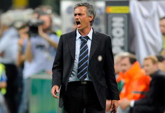 MILAN, ITALY - MAY 17: Josè Mourinho of FC Inter shouts during the Serie A match between FC Inter Milan and  AC Siena, at the Meazza Stadium on May 17, 2009 in Milan, Italy. (Photo by Claudio Villa/Getty Images)