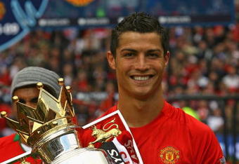 MANCHESTER, ENGLAND - MAY 16:  Cristiano Ronaldo of Manchester United lifts the Barclays Premier League trophy after the Barclays Premier League match between Manchester United and Arsenal at Old Trafford on May 16, 2009 in Manchester, England.  (Photo by Alex Livesey/Getty Images)
