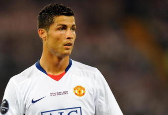 ROME - MAY 27: Cristiano Ronaldo of Manchester United during the UEFA Champions League Final match between Barcelona and Manchester United at the Stadio Olimpico on May 27, 2009 in Rome, Italy. (Photo by Claudio Villa/Getty Images)