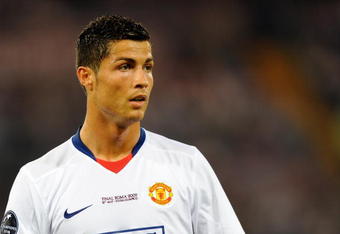 ROME - MAY 27: Cristiano Ronaldo of Manchester United during the UEFA Champions League Final match between Barcelona and Manchester United at the Stadio Olimpico on May 27, 2009 in Rome, Italy. (Photo by Claudio Villa/Getty Images)