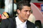 Ronaldo_heading_to_real_madrid_crop_150x100