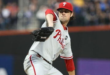 NEW YORK - JUNE 10:  Cole Hamels #35 of the Philadelphia Phillies pitches against the New York Mets during their game on June 10, 2009 at Citi Field in the Flushing neighborhood of the Queens borough of New York City.  (Photo by Al Bello/Getty Images)