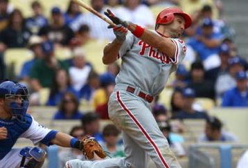 LOS ANGELES, CA - JUNE 06:  Raul Ibanez #29 of the Philadelphia Phillies bats against the Los Angeles Dodgers at Dodger Stadium on June 6, 2009 in Los Angeles, California. The Dodgers defeated the Phillies 3-2 in 12 innings.  (Photo by Jeff Gross/Getty Images)