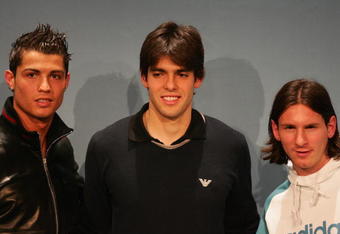 ZURICH, SWITZERLAND - DECEMBER 17:  Cristiano Ronaldo (L) of Manchester United and Portugal poses alongside Kaka (C) of AC Milan and Brazil  and Lionel Messi of Barcelona and Argentina during the FIFA World Player of The Year Gala 2007 at the Zurich Opera House on December 17, 2007 in Zurich, Switzerland.  (Photo by Michael Steele/Getty Images)
