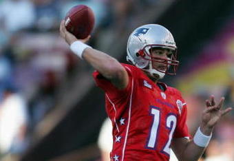 HONOLULU, HI - FEBRUARY 13: Quarterback Tom Brady of the AFC team passes the ball during the NFL Pro Bowl on February 13, 2005 at Aloha Stadium in Honolulu, Hawaii. The AFC team beat the NFC team 38-27.(Photo by Elsa/Getty Images).