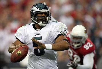 GLENDALE, AZ - JANUARY 18:  Quarterback Donovan McNabb #5 of the Philadelphia Eagles looks to throw the ball during the NFC championship game against the Arizona Cardinals on January 18, 2009 at University of Phoenix Stadium in Glendale, Arizona.  (Photo by Jed Jacobsohn/Getty Images)