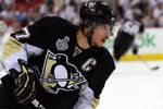 PITTSBURGH - JUNE 09:  Sidney Crosby #87 of the Pittsburgh Penguins skates against the Detroit Red Wings during Game Six of the NHL Stanley Cup Finals at the Mellon Arena on June 9, 2009 in Pittsburgh, Pennsylvania.  (Photo by Jim McIsaac/Getty Images)