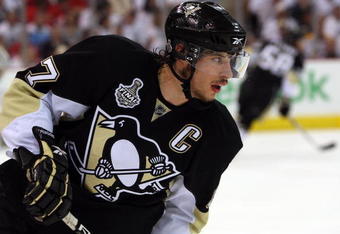 PITTSBURGH - JUNE 09:  Sidney Crosby #87 of the Pittsburgh Penguins skates against the Detroit Red Wings during Game Six of the NHL Stanley Cup Finals at the Mellon Arena on June 9, 2009 in Pittsburgh, Pennsylvania.  (Photo by Jim McIsaac/Getty Images)