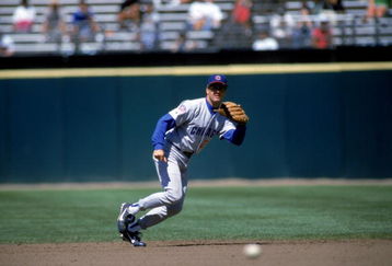 SAN FRANCISCO - AUGUST 13:  Ryne Sandberg #23 of the Chicago Cubs fields the ball during the game against the San Francisco Giants at 3Com Park on August 13, 1997 in San Francisco, California. The Giants defeated the Giants 6-5. (Photo by Otto Greule Jr/Getty Images)