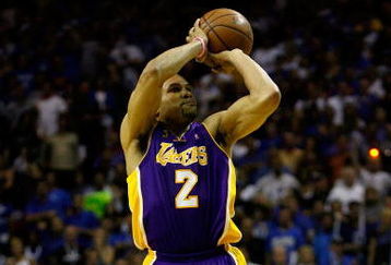ORLANDO, FL - JUNE 11:  Derek Fisher #2 of the Los Angeles Lakers shoots during the game against the Orlando Magic in Game Four of the 2009 NBA Finals on June 11, 2009 at Amway Arena in Orlando, Florida.  NOTE TO USER:  User expressly acknowledges and agrees that, by downloading and or using this photograph, User is consenting to the terms and conditions of the Getty Images License Agreement.  (Photo by Chris Graythen/Getty Images)