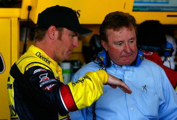 AVONDALE, AZ - APRIL 17:  Clint Bowyer (L), driver of the #33 Cheerios/ Hamburger Helper Chevrolet, talks with team owner Richard Childress during practice for the NASCAR Sprint Cup Series SUBWAY Fresh Fit 500 at Phoenix International Raceway on April 17, 2009 in Avondale, AZ.  (Photo by Jeff Gross/Getty Images)