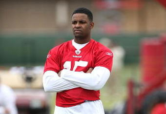 SANTA CLARA, CA - MAY 01:  Michael Crabtree #15 of the San Francisco 49ers looks on at practice during the 49ers Minicamp at their training facilities on May 1, 2009 in Santa Clara, California. Crabtree was the 49ers first round draft pick.  (Photo by Jed Jacobsohn/Getty Images)