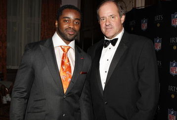 NEW YORK - SEPTEMBER 18:  Former NFL player Curtis Martin (L) and Chris Berman of ESPN pose for a photo at the IRTS Gold Metal Award Gala September 18, 2008 at the Waldorf-Astoria in New York City.  (Photo by Mike Stobe/Getty Images)