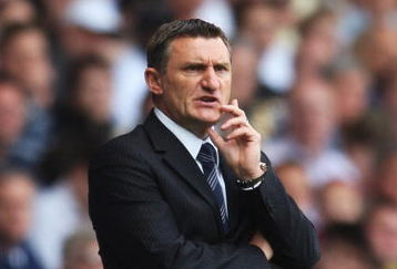 LONDON - MAY 02:  West Bromwich Albion Manager Tony Mowbray looks on during the Barclays Premier League match between Tottenham Hotspur and West Bromwich Albion at White Hart Lane on May 2, 2009 in London, England.  (Photo by Bryn Lennon/Getty Images)