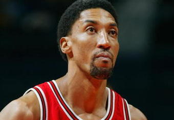 ATLANTA  - JANUARY 21:  Scottie Pippen #33 of the Chicago Bulls shoots a free throw during the game against the Atlanta Hawks at Philips Arena on January 21, 2004 in Atlanta, Georgia.  The Hawks won 97-87.  NOTE TO USER: User expressly acknowledges and agrees that, by downloading and/or using this Photograph, User is consenting to the terms and conditions of the Getty Images License Agreement.(Photo by: Jamie Squire/Getty Images)