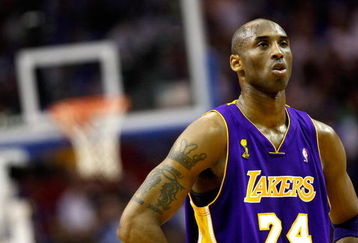 ORLANDO, FL - JUNE 11:  Kobe Bryant #24 of the Los Angeles Lakers looks across the court in the first half against the Orlando Magic in Game Four of the 2009 NBA Finals on June 11, 2009 at Amway Arena in Orlando, Florida.  NOTE TO USER:  User expressly acknowledges and agrees that, by downloading and or using this photograph, User is consenting to the terms and conditions of the Getty Images License Agreement.  (Photo by Chris Graythen/Getty Images)