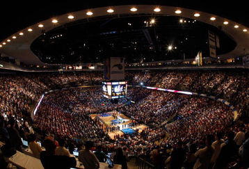 ORLANDO, FL - JUNE 11:  A general view during player introductions prior to Game Four of the 2009 NBA Finals between the Los Angeles Lakers and the Orlando Magic on June 11, 2009 at Amway Arena in Orlando, Florida.  The Lakers won 99-91 in overtime.  NOTE TO USER:  User expressly acknowledges and agrees that, by downloading and or using this photograph, User is consenting to the terms and conditions of the Getty Images License Agreement.