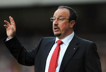 LONDON, ENGLAND - MAY 09:  Liverpool manager Rafael Benitez directs his team during the Barclays Premier League match between West Ham United and Liverpool at Upton Park on May 9, 2009 in London, England.  (Photo by Shaun Botterill/Getty Images)