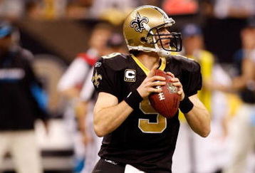 NEW ORLEANS - DECEMBER 28:  Quarterback Drew Brees #9 of the New Orleans Saints drops back to pass during the game against the Carolina Panthers on December 28, 2008 at the Superdome in New Orleans, Louisiana.  (Photo by Chris Graythen/Getty Images)