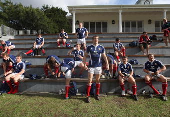 CAPE TOWN, SOUTH AFRICA - JUNE 14:  The Lions prepare for the British and Irish Lions training session held at Bishops School on June 14, 2009 in Cape Town, South Africa.  (Photo by David Rogers/Getty Images)