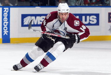 UNIONDALE, NY - MARCH 02:  Ian Laperriere #14 of the Colorado Avalanche skates against the New York Islanders on March 2, 2009 at Nassau Coliseum in Uniondale, New York. The Isles defeated the Avalanche 4-2.  (Photo by Jim McIsaac/Getty Images)