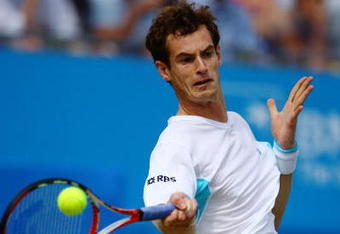 LONDON, ENGLAND - JUNE 14:  Andy Murray of Great Britain plays a forehand during the men's final match against James Blake of USA on Day 7 of the AEGON Championship at Queens Club on June 14, 2009 in London, England.  (Photo by Julian Finney/Getty Images)