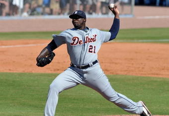 DUNEDIN, FL - FEBRUARY 27 :  Pitcher Dontrelle Willis of the Detroit Tigers pitches in relief against the Toronto Blue Jays February 27, 2009 at Dunedin Stadium in Dunedin, Florida.  (Photo by Al Messerschmidt/Getty Images)
