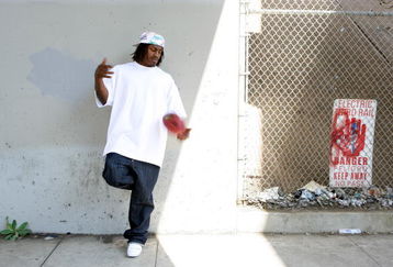 OAKLAND, CA - MAY 16:  Marshawn Lynch, running back for the Buffalo Bills poses for a portrait on May 16, 2007 in Oakland, California.  (Photo by Jonathan Ferrey/Getty Images)