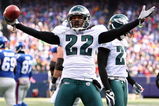 EAST RUTHERFORD, NJ - JANUARY 11:  Asante Samuel #22 of the Philadelphia Eagles celebrates after intercepting a ball against the New York Giants during the NFC Divisional Playoff Game on January 11, 2009 at Giants Stadium in East Rutherford, New Jersey.  (Photo by Al Bello/Getty Images)