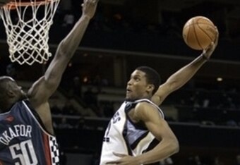 Rudy-gay-dunk1_crop_340x234