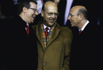 MANCHESTER, UNITED KINGDOM - NOVEMBER 29:  The Glazer brothers before the Barclays Premiership match between Manchester United v Everton at Old Trafford on November 29, 2006 in Manchester, England.  (Photo by Shaun Botterill/Getty Images)