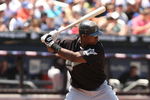 NEW YORK - MAY 31:  Hanley Ramirez #2 of the Florida Marlins in action against The New York Mets during their game on May 31, 2009 at Citi Field in the Flushing neighborhood of the Queens borough of New York City.  (Photo by Al Bello/Getty Images)