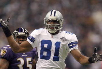 IRVING, TX - DECEMBER 20:  Terrell Owens #81 of the Dallas Cowboys reacts after a play during their NFL game against the Baltimore Ravens at Texas Stadium on December 20, 2008 in Irving, Texas. The Ravens defeated the Cowboys 33-24. (Photo by Ronald Martinez/Getty Images)