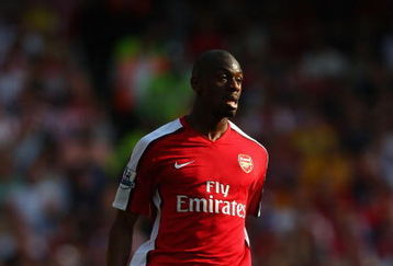 LONDON, ENGLAND - MAY 24:  Abou Diaby of Arsenal runs with the ball during the Barclays Premier League match between Arsenal and Stoke City at Emirates Stadium on May 24, 2009 in London, England.  (Photo by Ryan Pierse/Getty Images)