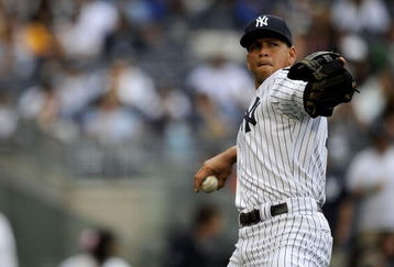 NEW YORK - JUNE 13:  Alex Rodriguez #13 of the New York Yankees warms up against the New York Mets on June 13, 2009 at Yankee Stadium in the Bronx Borough of New York City.  (Photo by Jeff Zelevansky/Getty Images)