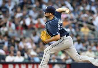 NEW YORK - JUNE 08:  Andy Sonnanstine #21 of the Tampa Bay Rays pitches against the New York Yankees on June 8, 2009 at Yankee Stadium in the Bronx borough of New York City.  (Photo by Nick Laham/Getty Images)