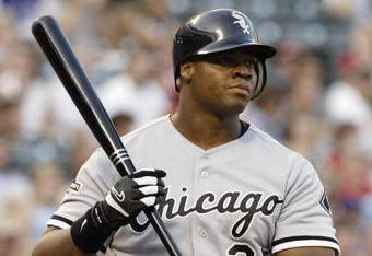 ARLINGTON, TX - AUGUST 17:  Frank Thomas #35 of the Chicago White Sox readies to bat against the Texas Rangers at the Ballpark in Arlington on August 17, 2003 in Arlington, Texas.  The White Sox defeated the Rangers 6-4.  (Photo by Ronald Martinez/Getty Images)
